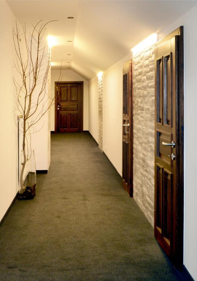 Restaurace A Penzion Pod Hradem Hotel Zlin Luaran gambar